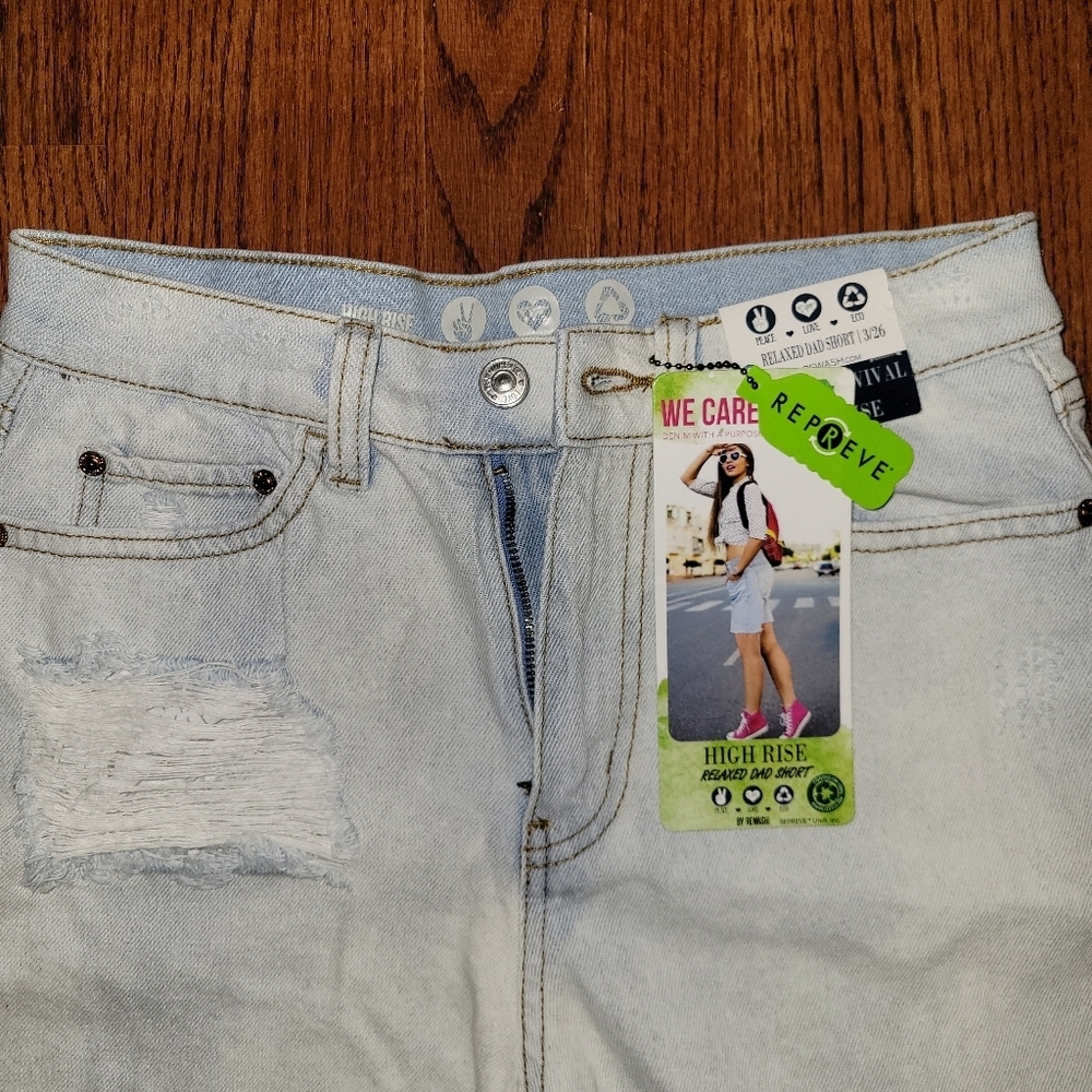 NWT Rewash Size 3 High Rise Distressed Shorts - Picture 3 of 5